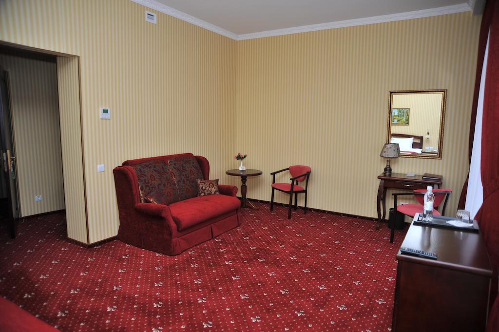 Slava Hotel Zaporizhia Esterno foto